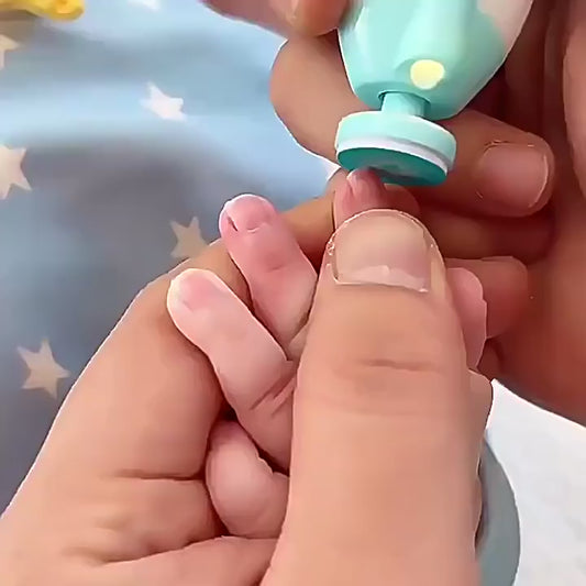 Coupe-ongles avec moteur de chargement